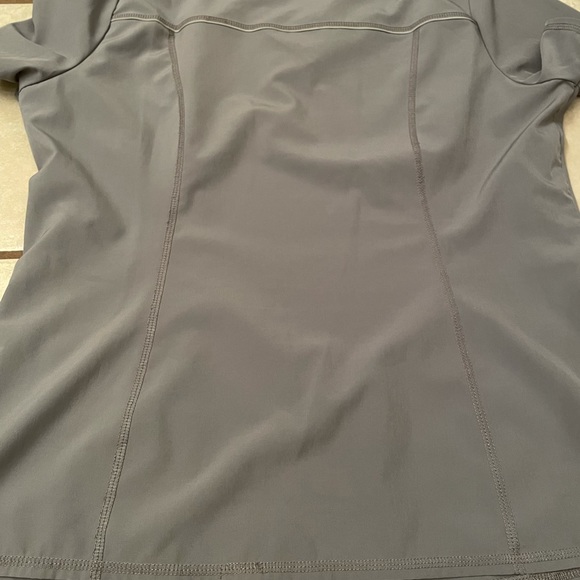 JAANUU scrub set gray L and LP USED - Picture 4 of 8